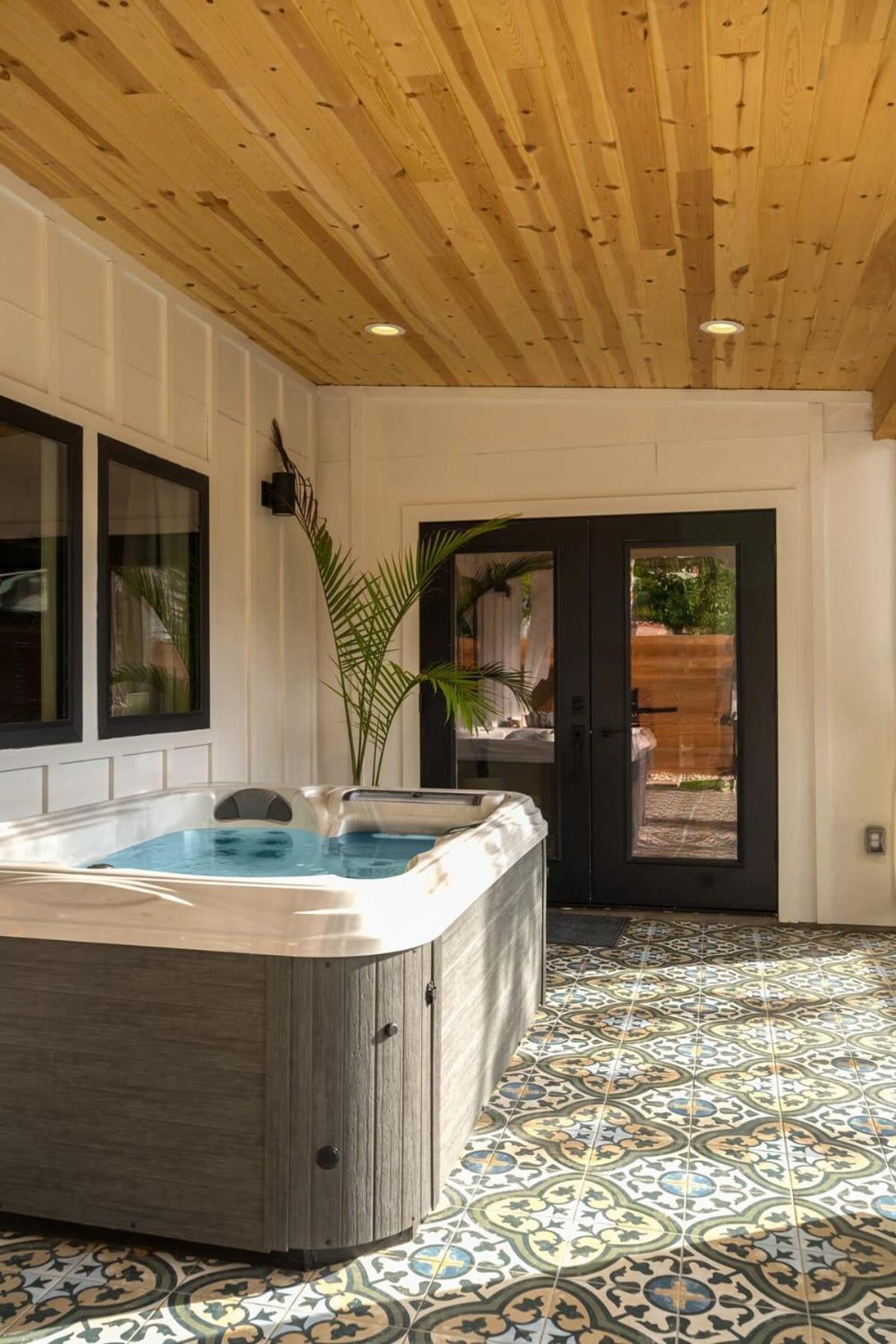 Petit Paradis Studio With Hot Tub Fredericksburg Exterior foto